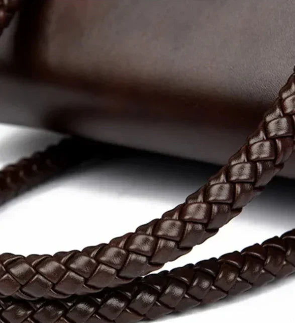 ronja™ – Classic Handbag with Woven Handle and Gold Accents