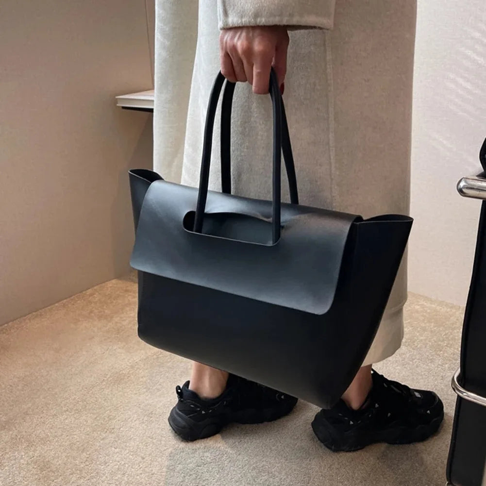 Tova™ – Minimalist Shoulder Bag Made of Eco-Leather