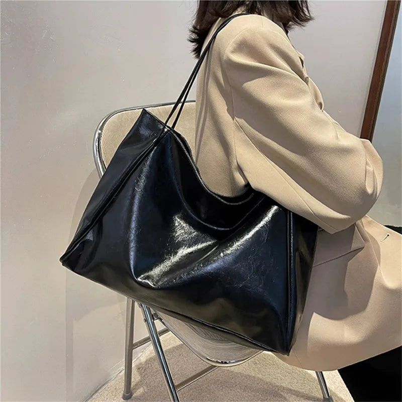Elegant Brown Tote Bag with Leather Look